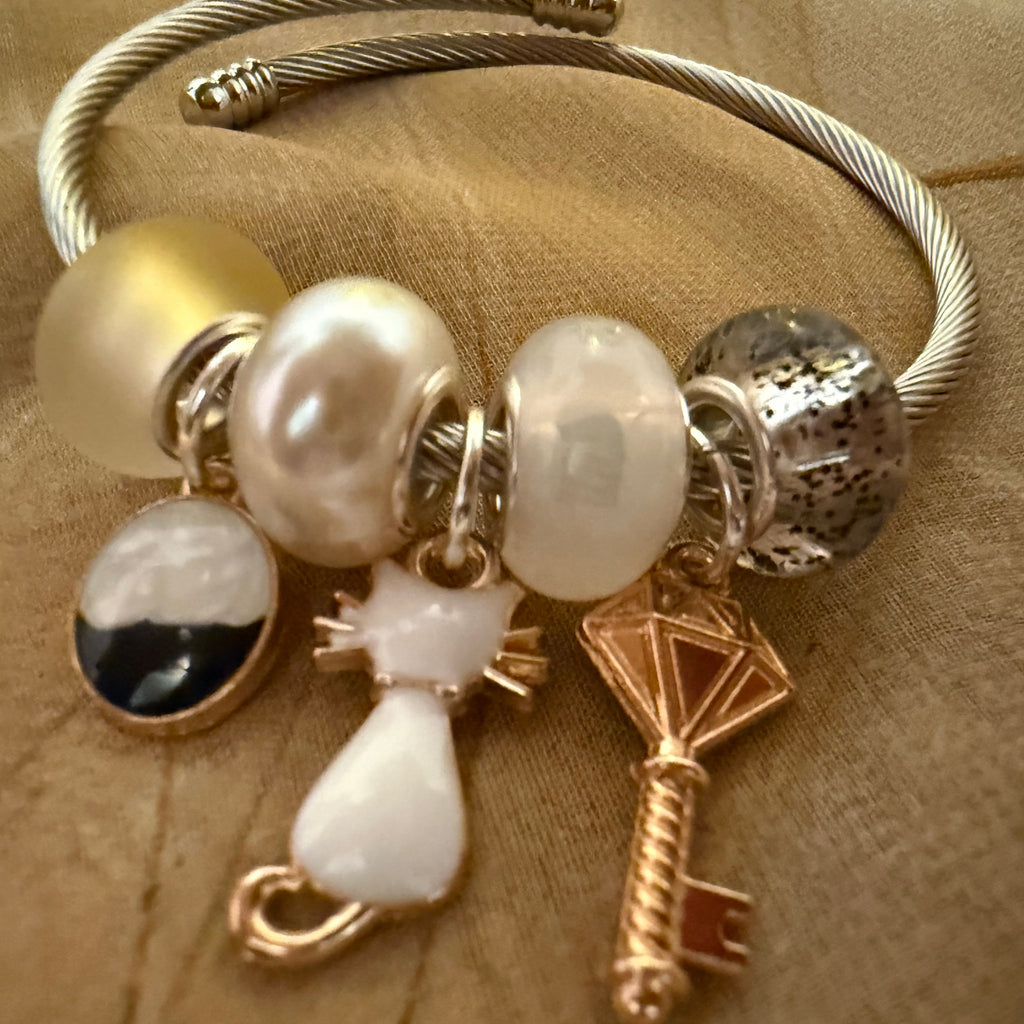Pearls & Keys Charm Bangle
