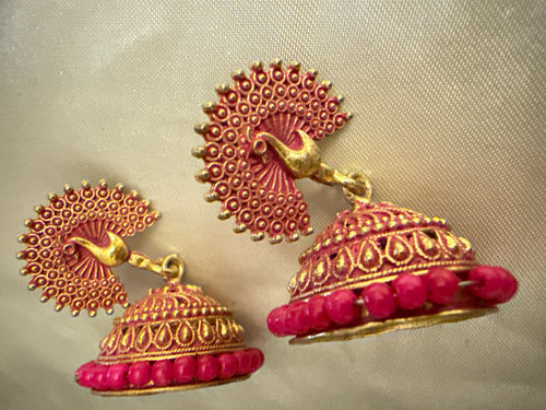Bell Rosy Color Pop Earrings