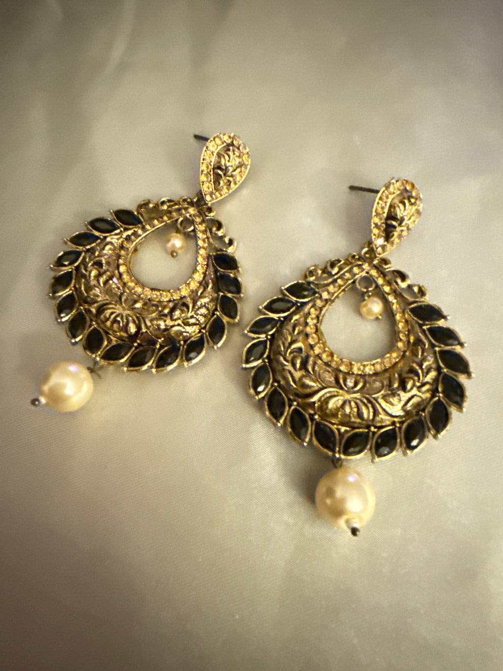 Midnight Pearl Statement Earrings