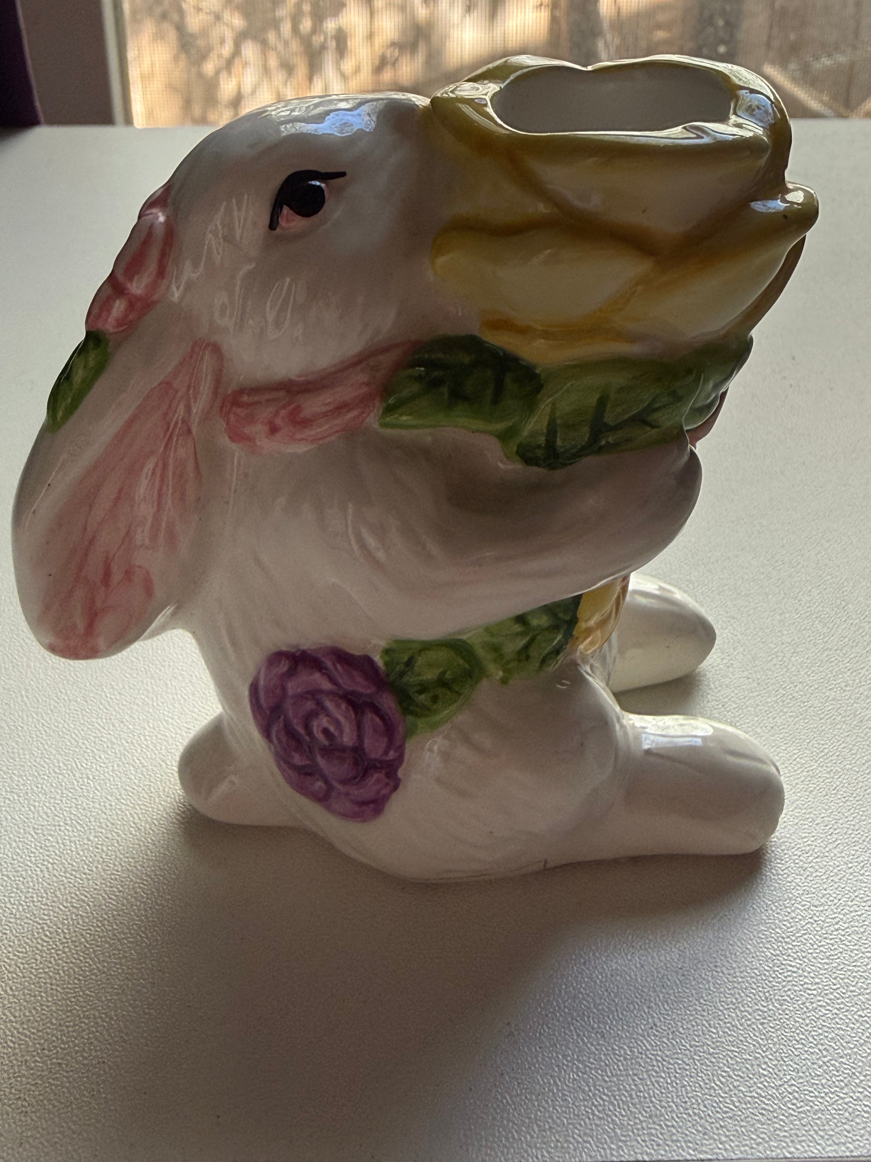 Vintage Floral Bunny Candle Holder – Yellow
