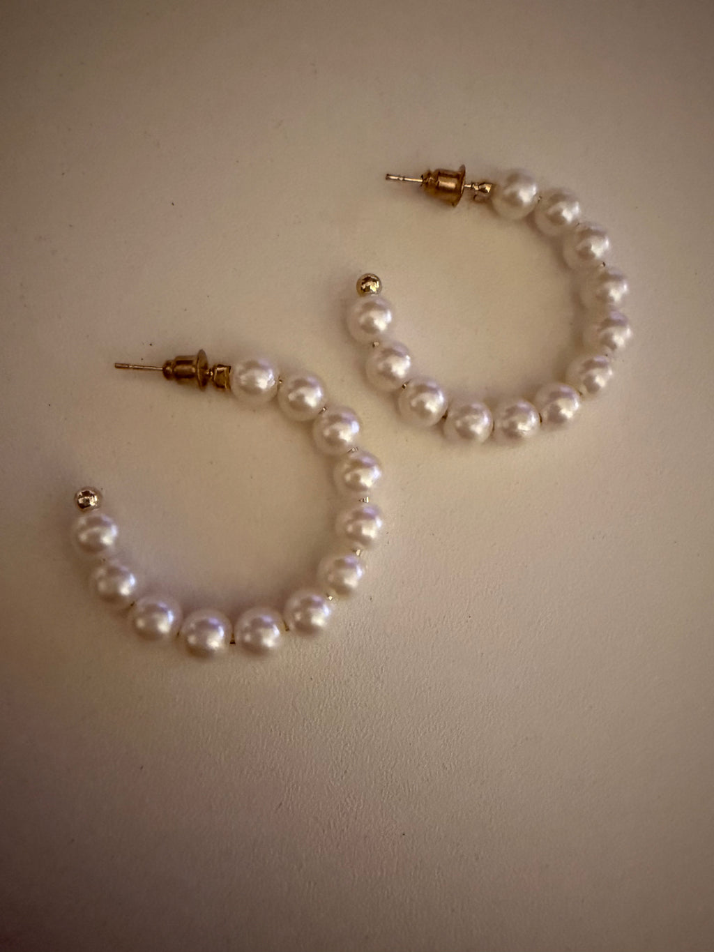 Pearl Glow Hoop Earrings